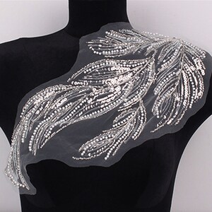 Pair Leaf Lace Applique Beads Sequins  Floral  Patch for Party  Costumes Shirts