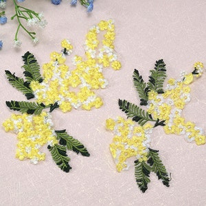 Green Leaf  Yellow Floral Applique Embroidery Flower Appliques for Crafts ,Garments 2 pcs