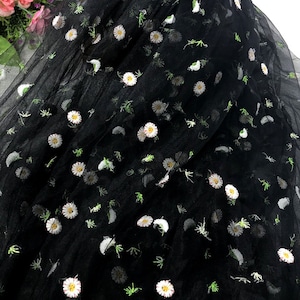 Daisy Flower Lace Fabric lose Lager-Stickerei-Blumenspitze für Kleid, Kostüme 57 Zoll Breite