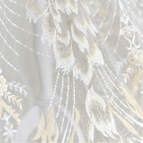 Shimmer Champagne broderie tissu Phoenix queue ajouré avec paillettes paillettes avec détails dentelle maille pour mariage robes de 51 cm de largeur vendues par yard 284ff0 Shimmer Champagne broderie tissu Phoenix queue ajouré avec paillettes paillettes avec détails dentelle maille pour mariage robes de 51 cm de largeur vendues par yard 284ff0