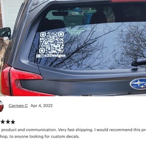 A 5 star review showing what this vinyl decal looks like on the back of a car. The size pictured is 7 inches in a white color.