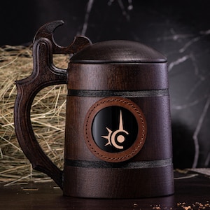 Final Fantasy Red Mage Mug with Lid Personalized Beer Stein Wooden Tankard Geek Gift for Gamer Wooden Beer Mug For Him Gift for Husband #582