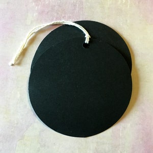 Etichette rotonde nere XL (50) - etichette circolari vuote nere da 3,5" di diametro. Etichette per prodotti oversize/extra large, cartellini, etichette per abbigliamento
