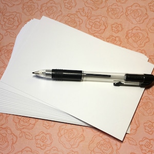 25 Postkarten - 4x6 dicke hochweiße Karten, naturweiße DIY Postkarten Stempeln Zeichnung Schreiben Einladungen Save the Dates Bastelbedarf