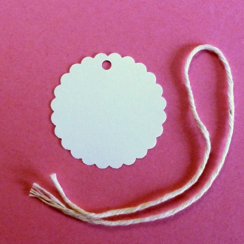 50 White Tags Scalloped Round Tags Gift Tags Price Tags Blank Etsy