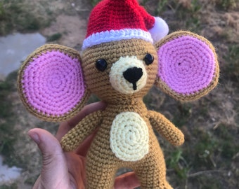 Christmas Mouse Crochet Pattern