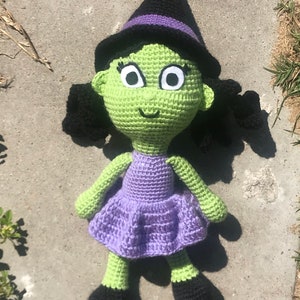Willow the Witch Amigurumi Crochet Pattern