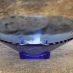 pale blue bowl glass 90s