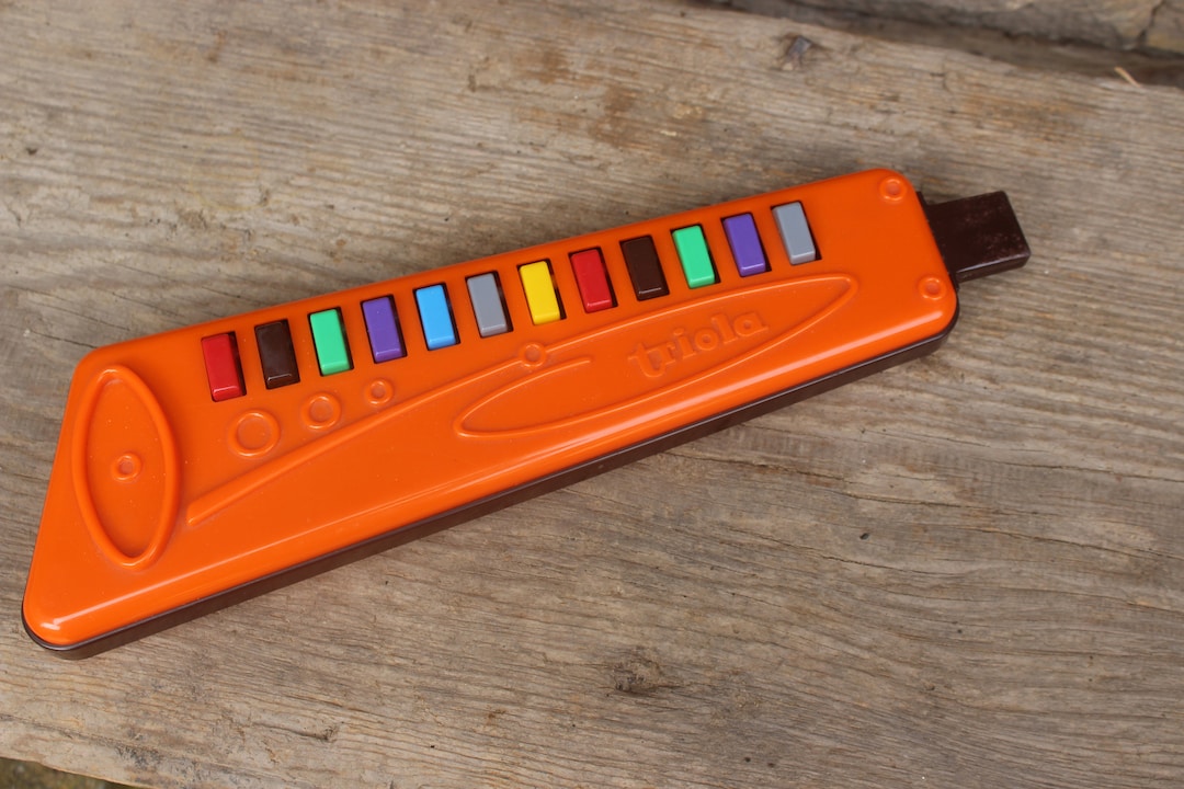 GDR Triola for Children Melodica Piano Piano Flute Whistle Toy 70s ...