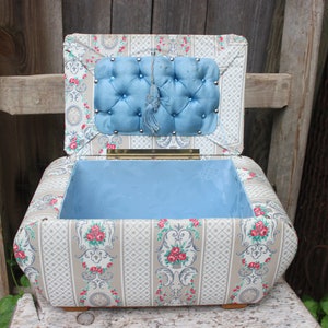 Sewing Box Sewing Chest Handicraft Basket Midcentury 50s 60s