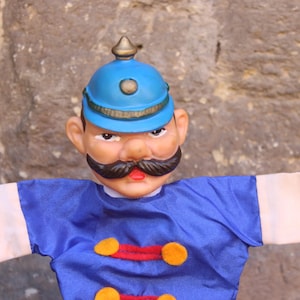 Polizist Schutzmann Handpuppe Kunststoff Vintage 80er Jahre