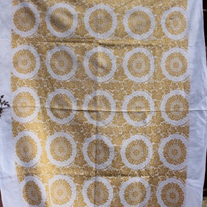 Tablecloth 126 x 163 cm woven floral decor vine leaves grapes decor 50s 60s
