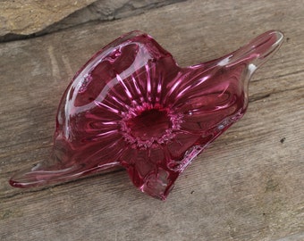 Pointed bowl Alexandrite Josef Hospodka Chribska pink crystal glass vintage Bohemia Czeckoslovakia