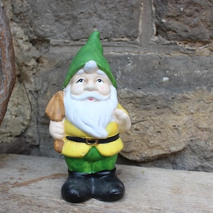 Garden Gnome 19.5 cm Dwarf Ceramic Garden Decoration 90s
