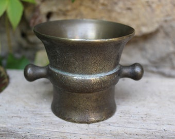 Mortar solid brass 50s 60s