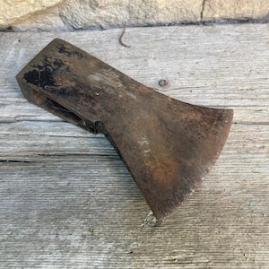 Vintage axe head, 1.24 kg, iron axe/hatchet without handle, steel, 1950s/60s, GDR
