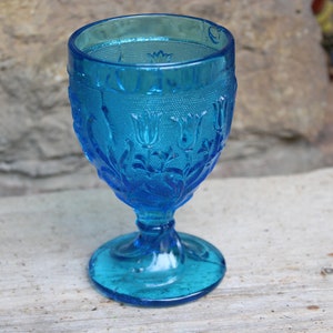 antique footed cup trophy turquoise pressed glass Art Nouveau around 1900