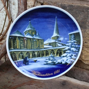 Royal Tettau Christmas Plate Collector&#39;s Plate Wall Plate 1981 West Germany
