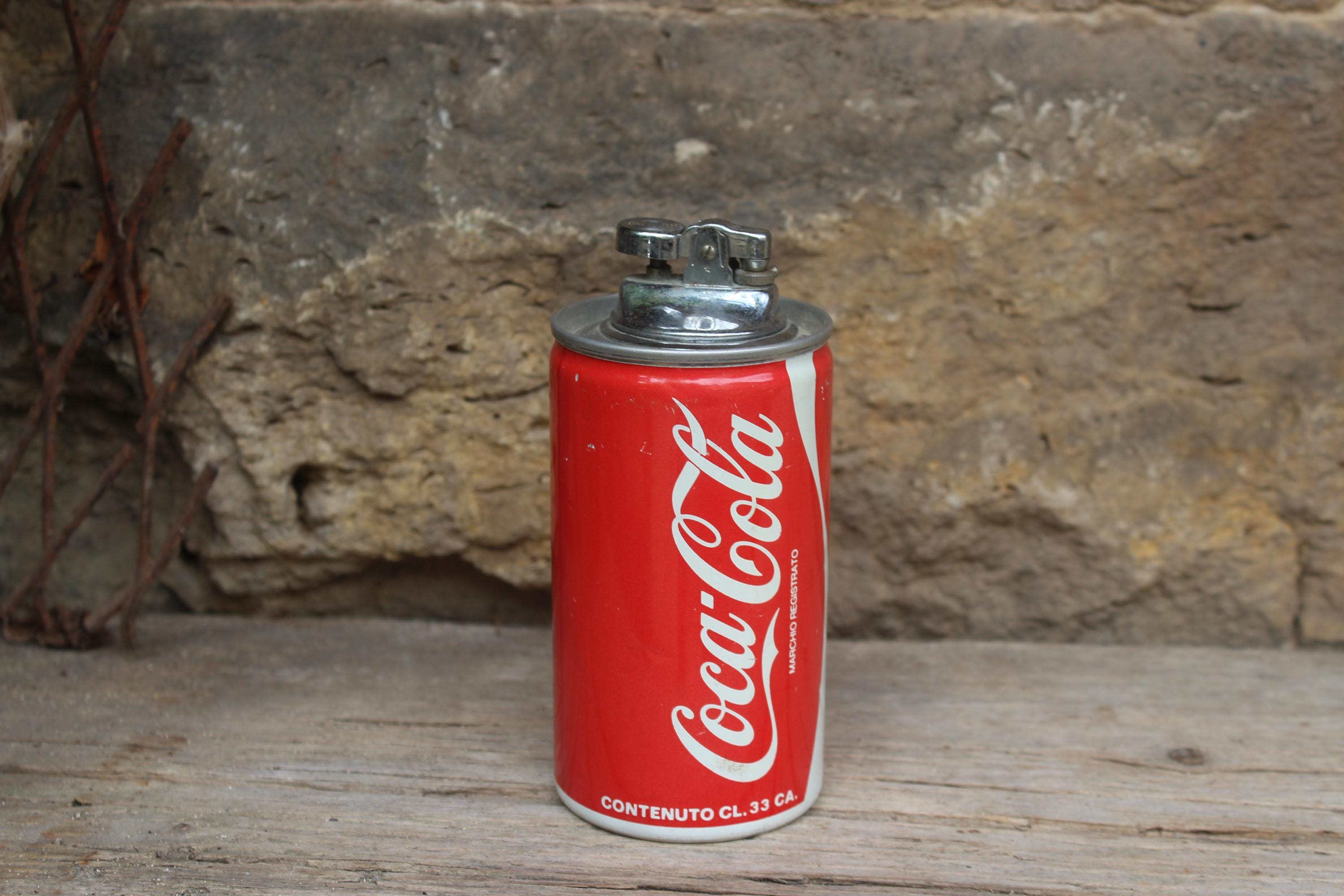 コカコーラ　Coca-Cola ビンテージ　ライター Coca-cola Lighter, Vintage Coke Can With Italian Lettering, 1980s