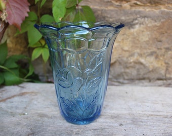 zartblaue Vase Pressglas Art Deco 30er 40er Jahre