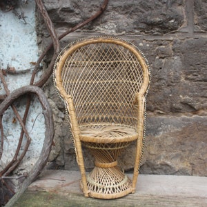 Peacock Throne Flower Stool Doll&#39;s Chair Vintage 70s 80s