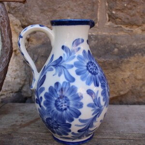 Vase/pitcher with floral decoration, hand-painted, VEB Bischofswerda Keramik, 1958, GDR