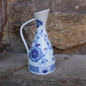 Vase Handle Vase Real Cobalt Flower Decor Vintage 50s 60s Volkstedt 1762 Porcelain DDR GDR