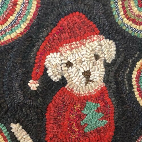 Star Rug Company vintage Santa in the Village Rug Hooking - Etsy