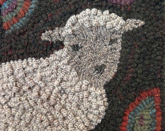 Star Rug Company ~Curly Ewe ~   Rug Hooking Pattern