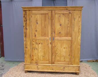 Massivholzschrank Antik,Kleiderschrank
