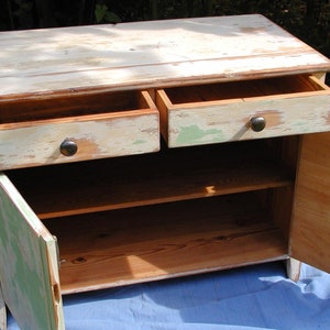 Shabby chest of drawers from the 40s image 3