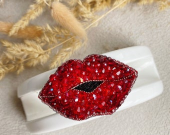 Beaded brooch lips, exclusive embroidered brooch, original gift, lips kiss, brooch for a gift, accessories, juicy lips, brosche