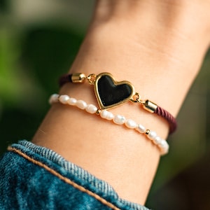 Love - Herz Armband, Red Heart - Black Heart - Zirkonia Freundschaftsarmband - String - Geschenk für sie, Weihnachtsgeschenk, Gift for her