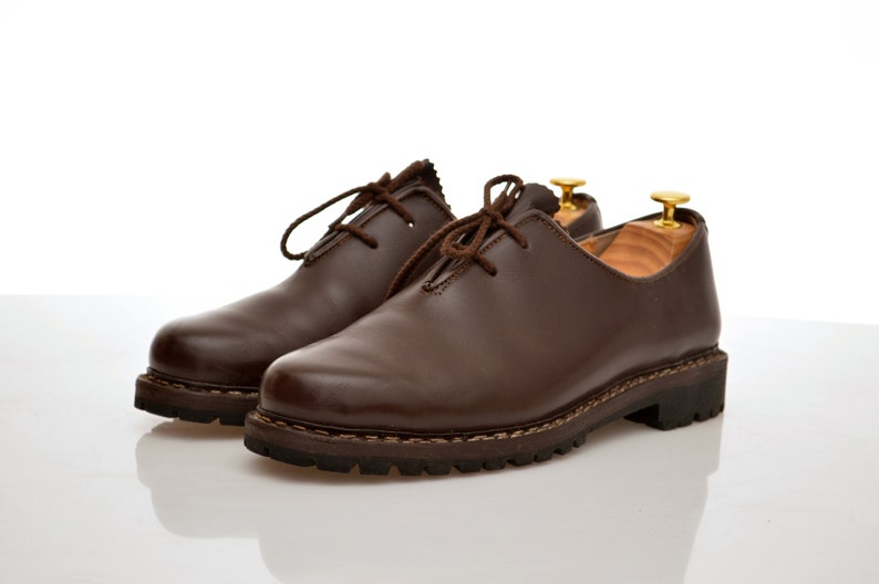 auserio shoes wikipedia