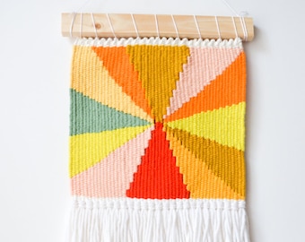 Colorful geometric weaving