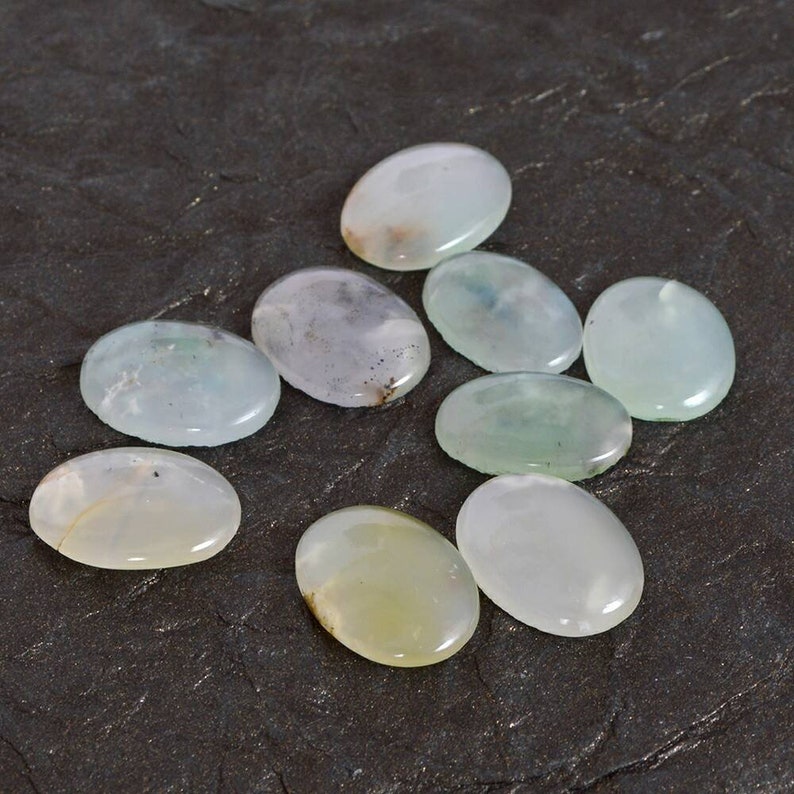 Natural polish finished cabochon chrysoprase 9 pcs 15 mm x 20 mm oval gemstone total weight 80 carat