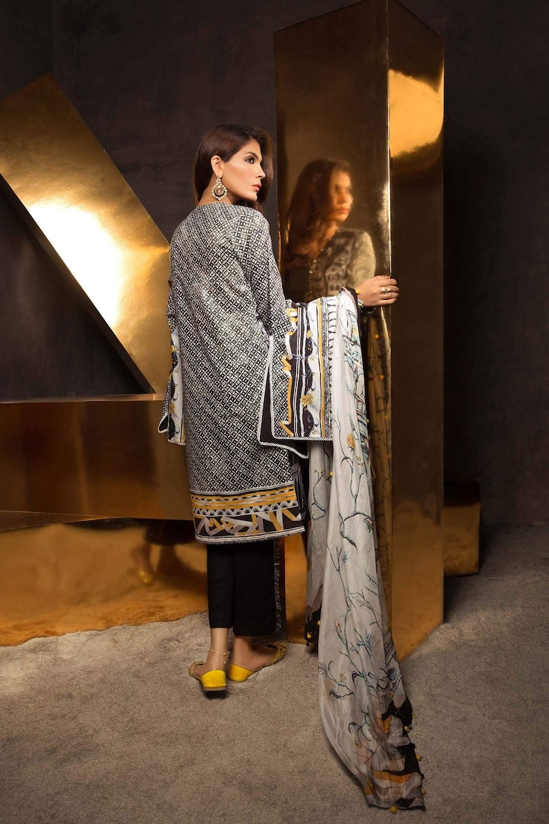 Mahgul Eid Lawn 2018 Original Pakistani Designer Suit Dress Ethnic Eid Sale Salwar Kameez Buy Now Free Shipping SALE Free Shipping Silk Z.S
