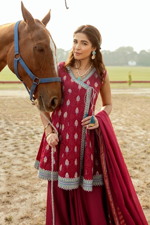 Saira Rizwan Luxury Lawn Dress Pakistani Designer Maria B Asim Jofa Buy Now Stitched MAH-E-MEER SR-01 Fancy Casual Beautiful