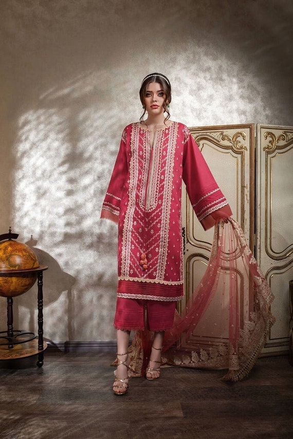 New Ladies Sobia Nazir Pink Stitched Pakistani Clothes 3 Piece Salwaar Kameez 