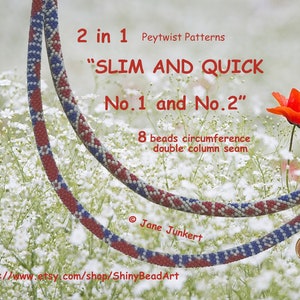 Könnte beinhalten: Zwei Perlenarmbänder, eines rot, weiß und blau, das andere blau, weiß und rot, vor einem Hintergrund aus weißen Blüten. Der Text "2 in 1 Peytwist Patterns "SLIM AND QUICK No.1 und No.2" 8 Perlen Umfang doppelte Säulen Naht" ist sichtbar. Der Text "Jane Junkert" und "https://www.etsy.com/shop/ShinyBeadArt" ist ebenfalls sichtbar.