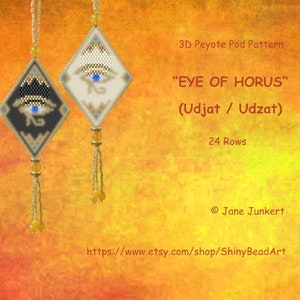 Puede incluir: Un patrón de cuentas de peyote 3D para bordar el diseño "Ojo de Horus" (Udjat / Udzat). El patrón es para un proyecto de 24 filas. La imagen muestra dos ejemplos del diseño terminado, uno con fondo negro y otro con fondo blanco.