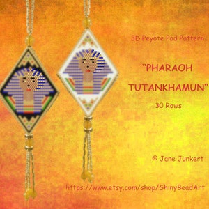 Könnte beinhalten: Ein 3D-Peyote-Pod-Muster zum Perlen eines Pharao-Tut-ench-Amun-Anhängers. Das Muster ist 30 Reihen lang und zeigt ein blaues und weißes Perlenbild des Pharaonenkopfes. Das Muster ist auf Etsy bei ShinyBeadArt erhältlich.