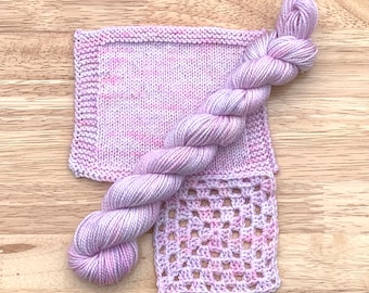 Romance Hand Dyed Sock Yarn: Superwash Merino Nylon Blend, Pink Mauve Apricot, 20g