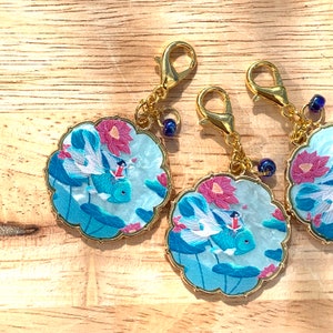 Waterlilies - Charm With Bead Dangle - Lightweight - Progress Keeper - Handcrafted - For Knitting And Crochet - Zipper Charm