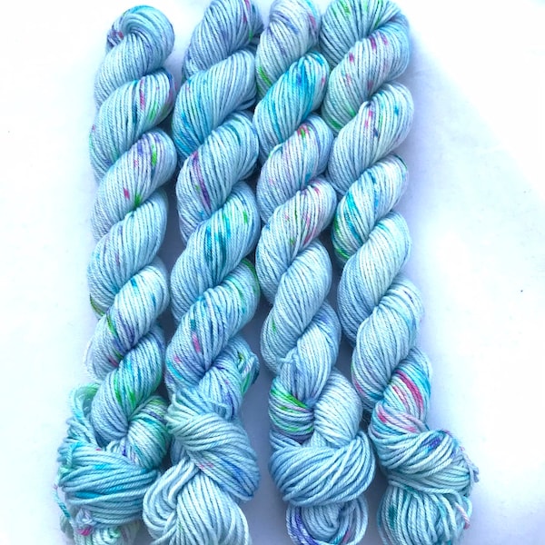 Giverny - Hand Dyed - 75/25/ Superwash Merino/Nylon - Or Sparkle - 20g - Soft And Strong Sock Yarn - Dyed To Order