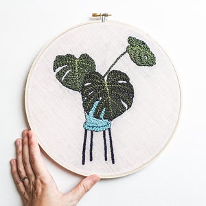 Punch needle pattern, Monstera wall art, DIY embroidery hoop, Contemporary embroidery pdf, Modern craft, Botanical illustration, Plant decor image 3