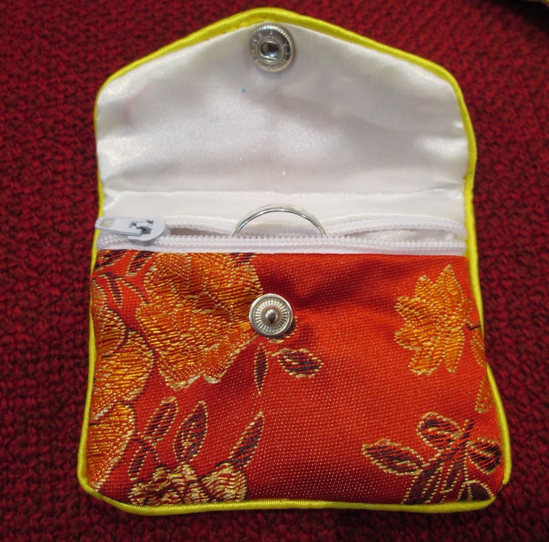 in Lined /& Embroidered Silk Gift Pouch. 6 EU UK Hammered Finish Ring in 925 Sterling Silver Width 3.2mm Size M US 53