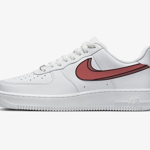 Costumbres de Red Cartoon Swoosh Air Force 1s • Air Force One Custom • Nike Custom Sneakers • Zapatos personalizados minimalistas • Regalo de zapatillas personalizadas