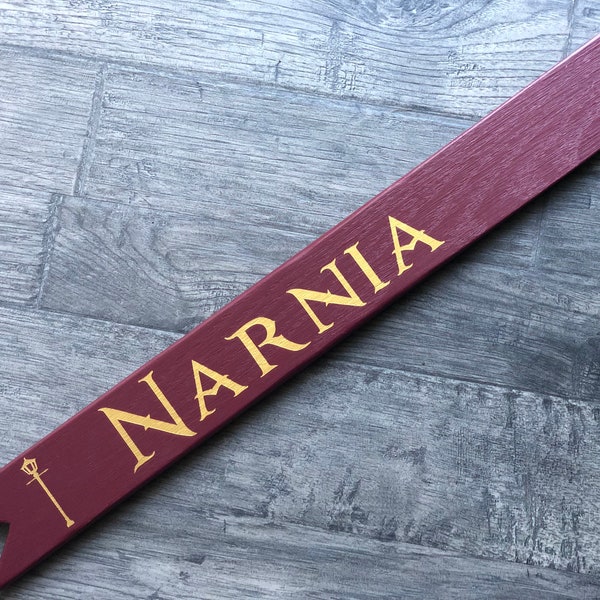 Narnia Directional Sign