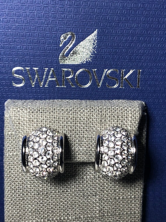 SWAROVSKI CRYSTAL Clip on runway Earrings